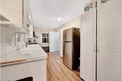 35 Orchard Street, Merrick, NY 11566 - Photo 16