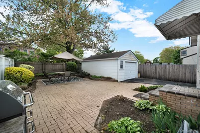 35 Orchard Street, Merrick, NY 11566 - Photo 38