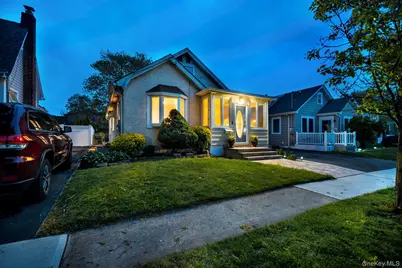 35 Orchard Street, Merrick, NY 11566 - Photo 2