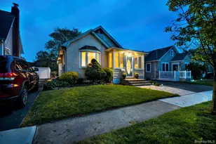 35 Orchard St, Merrick, NY 11566 - Photo 2