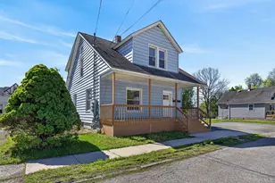 20 Delaware St, Port Jervis, NY 12771 - Photo 2