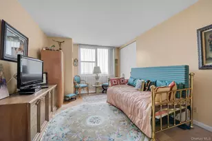 271-10 Grand Central Pkwy, Floral Park, NY 11005 - Photo 10