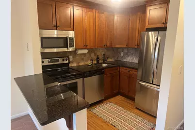 100 Connetquot Avenue #26, East Islip, NY 11730 - Photo 4