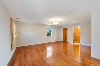 1732 Glenmore Avenue, East Meadow, NY 11554 - Photo 16