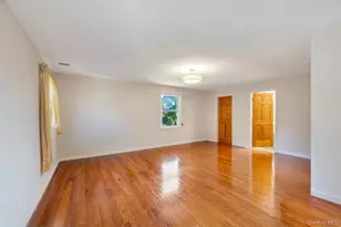 1732 Glenmore Ave, East Meadow, NY 11554 - Photo 16