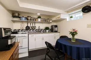 91-21 110th St, Richmond Hill, NY 11418 - Photo 10