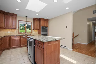 334 Lovell Street, Mahopac, NY 10541 - Photo 10