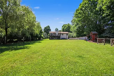 334 Lovell Street, Mahopac, NY 10541 - Photo 48