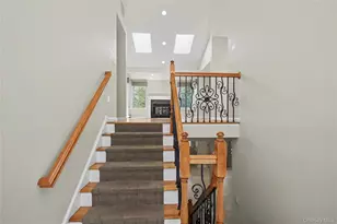 334 Lovell St, Mahopac, NY 10541 - Photo 4