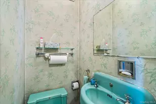 32-29 Parsons Blvd, Flushing, NY 11354 - Photo 16