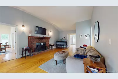 30 Sarina Drive, Commack, NY 11725 - Photo 6