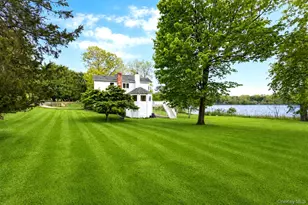 17 Youngs Ln, Setauket, NY 11733 - Photo 6