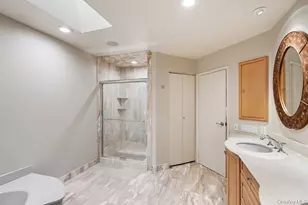109 Foxwood Dr, Jericho, NY 11753 - Photo 24