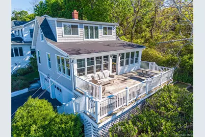 31 W Fairview Avenue, Jamesport, NY 11901 - Photo 4