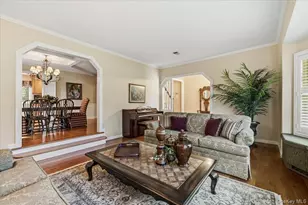 19 Fox Ln, Dix Hills, NY 11746 - Photo 6