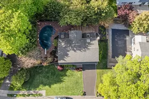 19 Fox Ln, Dix Hills, NY 11746 - Photo 40