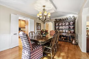 19 Fox Ln, Dix Hills, NY 11746 - Photo 8