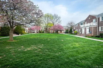 255-08 74th Avenue #Upper 25A122, Glen Oaks, NY 11004 - Photo 12