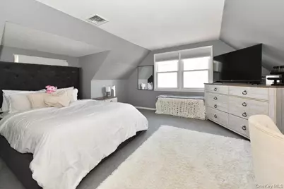 287 Charles Avenue, Massapequa Park, NY 11762 - Photo 20