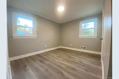 17 Berkeley Avenue, Selden, NY 11784 - Photo 10