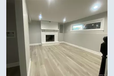 17 Berkeley Avenue, Selden, NY 11784 - Photo 14