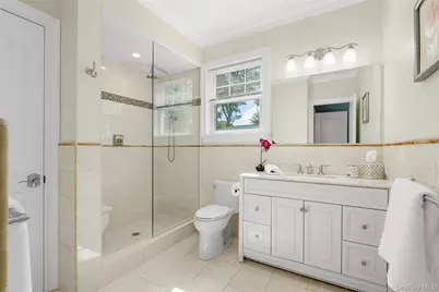 17 Clover Place, New Rochelle, NY 10805 - Photo 24
