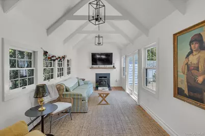 1 E Rogues Path, Huntington Station, NY 11746 - Photo 6