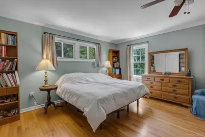 1 E Rogues Path, Huntington Station, NY 11746 - Photo 14