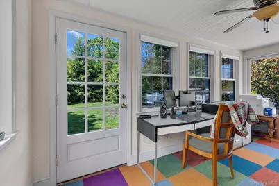 1 E Rogues Path, Huntington Station, NY 11746 - Photo 16