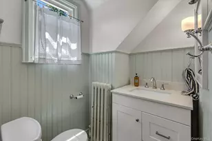 1 E Rogues Path, Huntington Station, NY 11746 - Photo 20