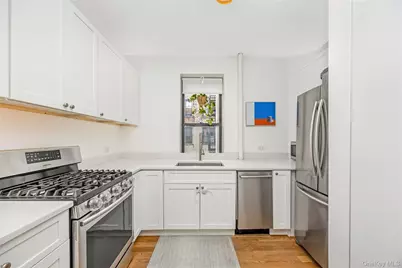 35 Crown Street #5A, Brooklyn, NY 11225 - Photo 4