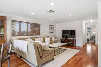 2 Prose Street, Hicksville, NY 11801 - Photo 20