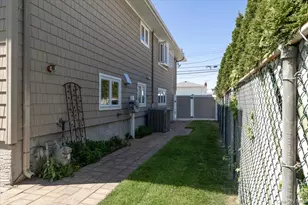 2 Prose St, Hicksville, NY 11801 - Photo 26