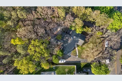 151 Seaman Neck Road, Dix Hills, NY 11746 - Photo 34