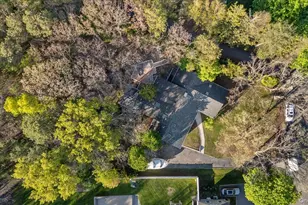 151 Seaman Neck Rd, Dix Hills, NY 11746 - Photo 34