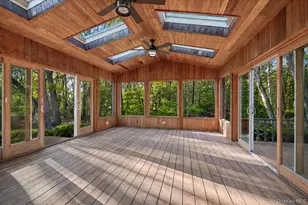 151 Seaman Neck Rd, Dix Hills, NY 11746 - Photo 10