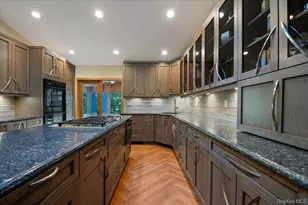 151 Seaman Neck Rd, Dix Hills, NY 11746 - Photo 6