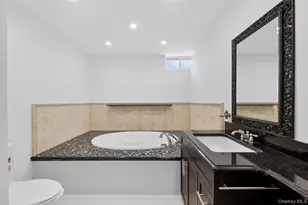 56-31 184th St, Fresh Meadows, NY 11365 - Photo 20