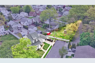 62 Leaman Place, Lynbrook, NY 11563 - Photo 30