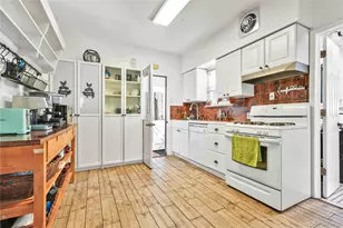 62 Leaman Pl, Lynbrook, NY 11563 - Photo 6