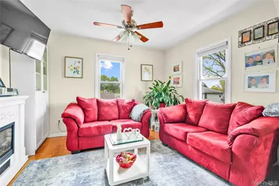 62 Leaman Place, Lynbrook, NY 11563 - Photo 12