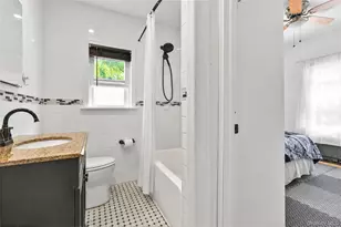 62 Leaman Pl, Lynbrook, NY 11563 - Photo 8