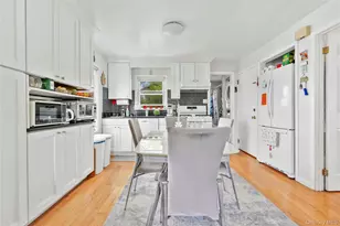 62 Leaman Pl, Lynbrook, NY 11563 - Photo 14