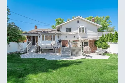 56 Soundview Drive, Port Washington, NY 11050 - Photo 32