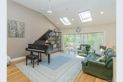 56 Soundview Drive, Port Washington, NY 11050 - Photo 4