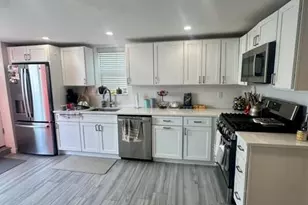 226 E Pine St, Long Beach, NY 11561 - Photo 2