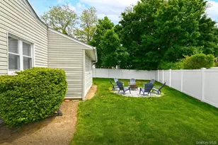 1254 Parkwood Dr, Merrick, NY 11566 - Photo 32