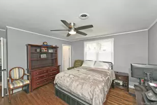 1254 Parkwood Dr, Merrick, NY 11566 - Photo 18