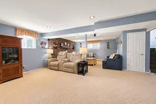 15 6th Ave, Farmingdale, NY 11735 - Photo 10