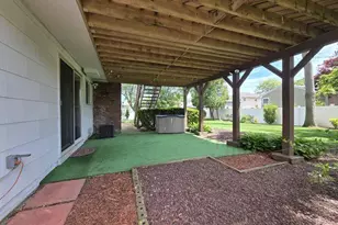 15 6th Ave, Farmingdale, NY 11735 - Photo 4